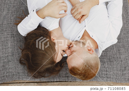 Beautiful couple spend time by the water 71108085