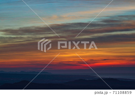 《鳥取県》羽衣石山の展望台から眺める風景 《鳥取県》羽衣石山の展望台から眺める風景 71108859