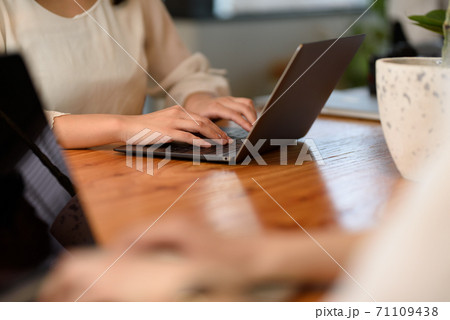 ビジネスイメージ 71109438