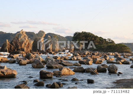 和歌山　橋杭岩 71113482