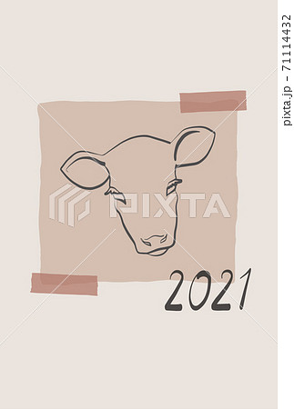 クラフト紙にペンで書いた牛のイラストをマスキングテープで貼った賀詞無し2021年年賀状（ブラウン） 71114432