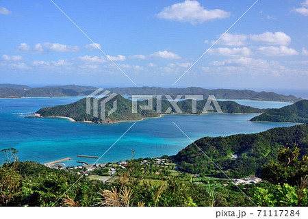 奄美十景 秋 長雲峠からみる龍郷湾 奄美十景 秋 長雲峠からみる龍郷湾 71117284