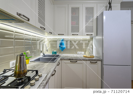 White kitchen in classic style White kitchen in classic style 71120714
