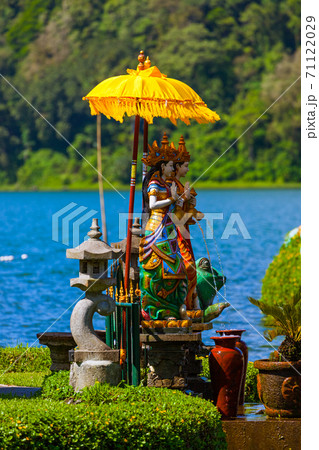 Ulun Danu Temple - Bali Island Indonesia Ulun Danu Temple - Bali Island Indonesia 71122029