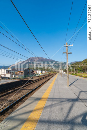 JR近江長岡駅から見た伊吹山 71122264