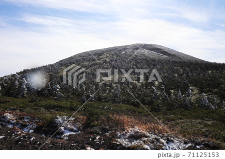 晩秋の八甲田大岳 71125153