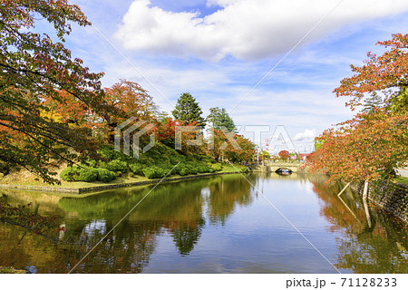 秋の上杉神社と周辺 71128233