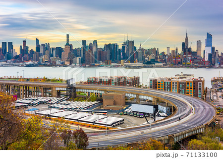 New York City Skyline from New Jersey New York City Skyline from New Jersey 71133100