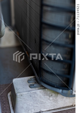 エアコン室外機 エアコン室外機 71134921