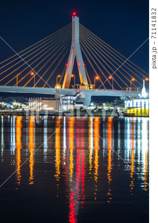 《青森県》青森市の夜景・青森ベイブリッジ 71141832