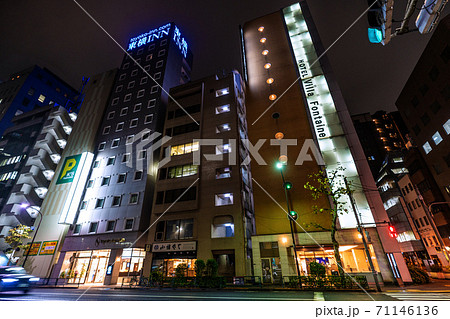 日本の東京都市景観 ホテル東横INN東京大手町A1やホテルヴィラフォンテーヌ東京大手町などを望む 日本の東京都市景観 ホテル東横INN東京大手町A1やホテルヴィラフォンテーヌ東京大手町などを望む 71146136