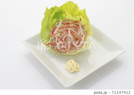 ほぐしたカニ風味かまぼこ 71147412