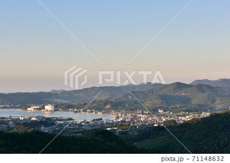 秋　奥浜名湖三ヶ日　爽快な朝　 71148632