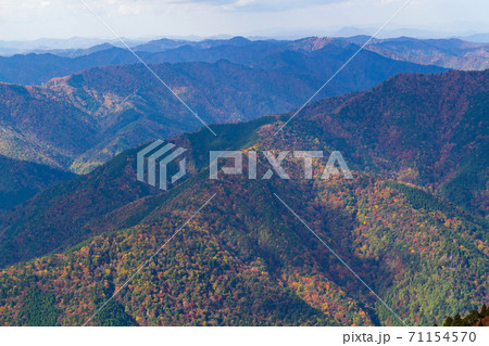 秋の武奈ヶ岳 山頂からの眺め 秋の武奈ヶ岳 山頂からの眺め 71154570