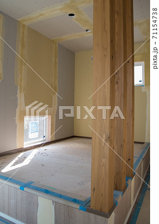 建築中の家 建築中の家 71154738