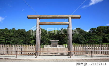 神武天皇陵【奈良県橿原市】 神武天皇陵【奈良県橿原市】 71157151