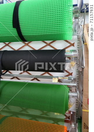 樹脂製ネット売り場 ロール 樹脂製ネット売り場 ロール 71157631