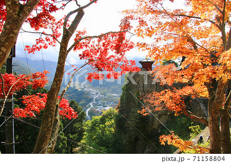 山寺・立石寺・納経堂と開山堂(山形県・山形市) 山寺・立石寺・納経堂と開山堂(山形県・山形市) 71158804