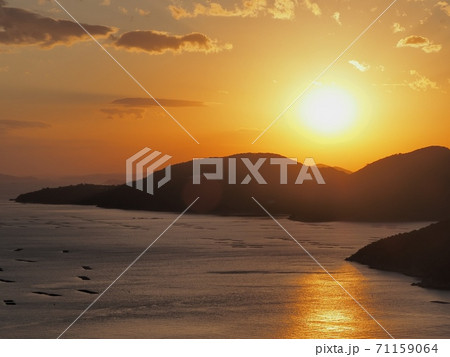 万葉の岬から見る夕景 万葉の岬から見る夕景 71159064