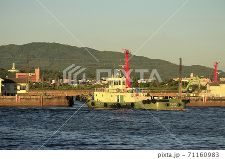 大牟田市　三池港　タグボート、 71160983