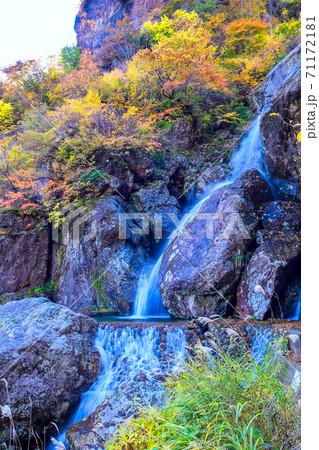 割石沢の滝(縦) 割石沢の滝(縦) 71172181