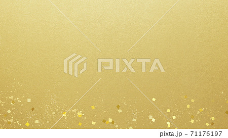 金箔と金粉のシンプルな背景 - 複数のバリエーションがあります 71176197