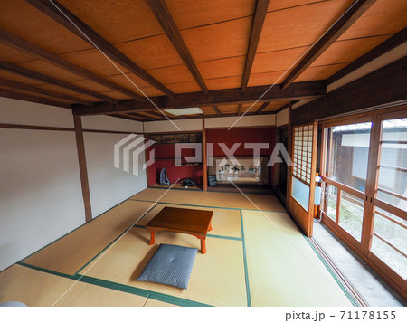 五條新町の昔のまちなみ 71178155