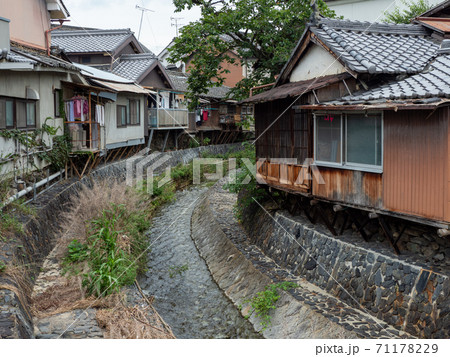 五條新町の昔のまちなみ 71178229