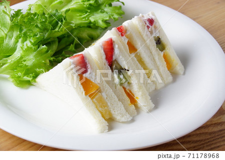 フルーツサンドイッチ フルーツサンドイッチ 71178968