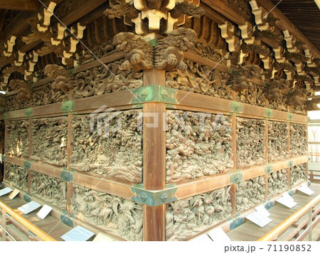柴又帝釈天の彫刻ギャラリー 71190852