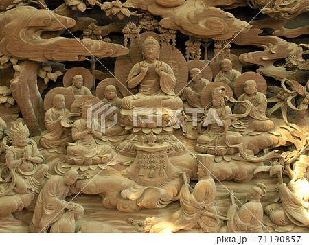 柴又帝釈天の彫刻ギャラリー 71190857