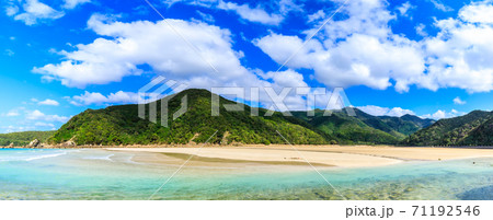 頓泊海水浴場　パノラマ　【長崎県五島市】 71192546