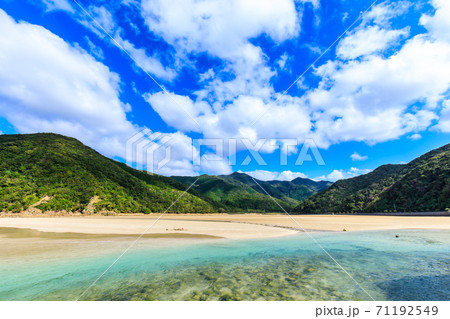 頓泊海水浴場　【長崎県五島市】 71192549