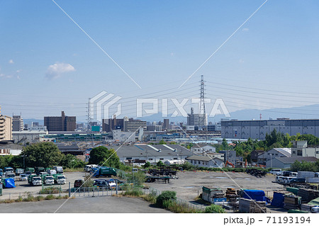 【大阪の産業景観】住之江区の工業地帯と廃棄物収集車両、送電線が交差する都市インフラの記録 【大阪の産業景観】住之江区の工業地帯と廃棄物収集車両、送電線が交差する都市インフラの記録 71193194