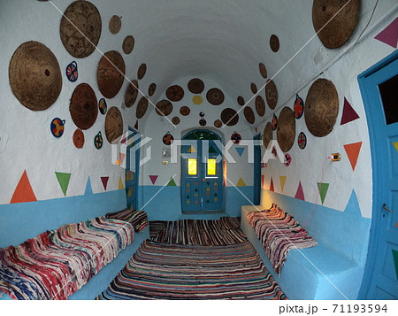 アスワンのヌビア村 71193594