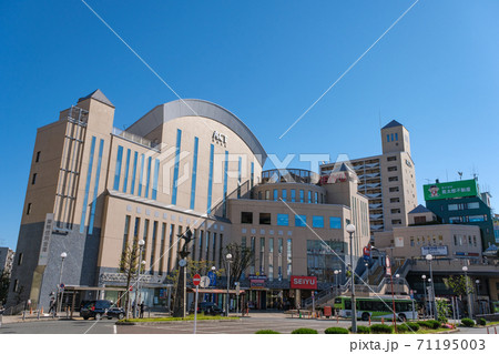 都市風景　成増駅前ロータリーと複合施設　東京都板橋区 71195003