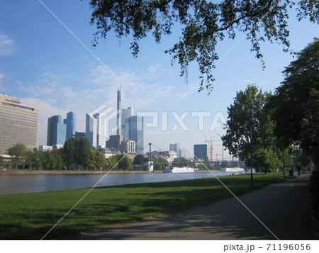 フランクフルトの風景 71196056