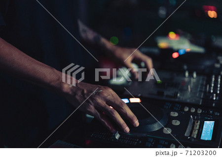 DJ 71203200