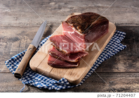 Dried and smoked meat 71204407