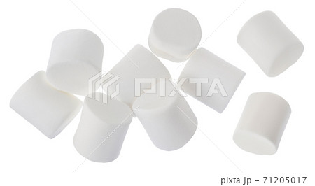 Marshmallow isolated on white background with clipping path and full depth of field. Top view. Flat lay 71205017