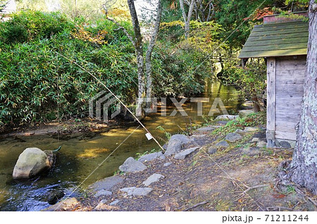 遠野の秋　かっぱ淵と常堅寺 71211244
