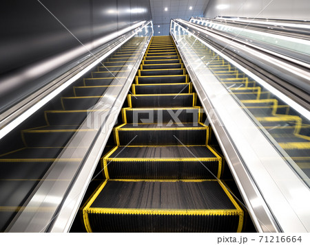 エスカレーター エスカレーター 71216664