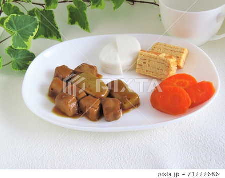 おいしそうで食べやすいムースの介護食 71222686