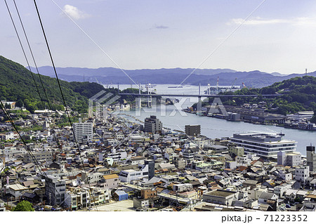 尾道の町並みと尾道水道 広島県尾道市 尾道の町並みと尾道水道 広島県尾道市 71223352