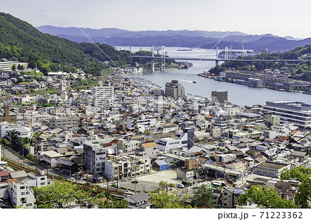 尾道の町並みと尾道水道 広島県尾道市 尾道の町並みと尾道水道 広島県尾道市 71223362