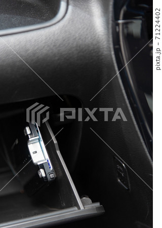 グローブボックス内のETC車載器 71224402