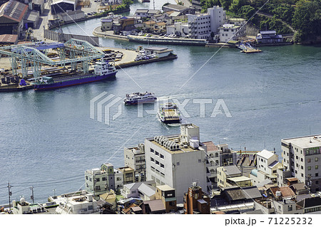 尾道水道の渡船　広島県尾道市 71225232
