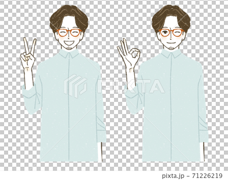 笑顔の男性-ピース-OKサイン 71226219