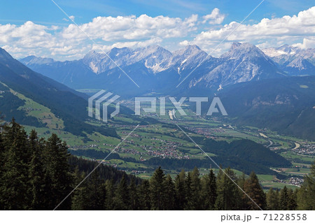 Inn Valley west of Innsbruck 71228558