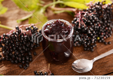 Elderberry fruit jam 71230159